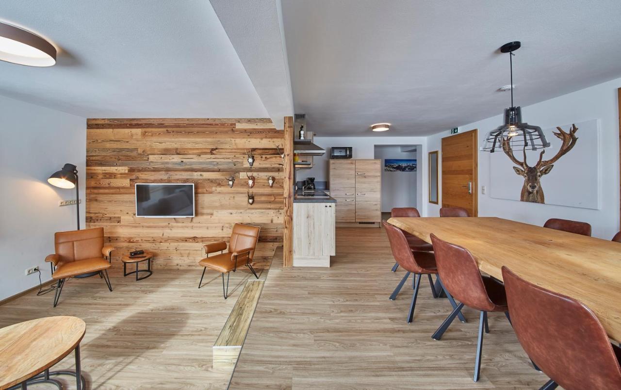 Glemm Lodge Apartments - Joker Card Im Sommer Inklusive Saalbach-Hinterglemm Esterno foto