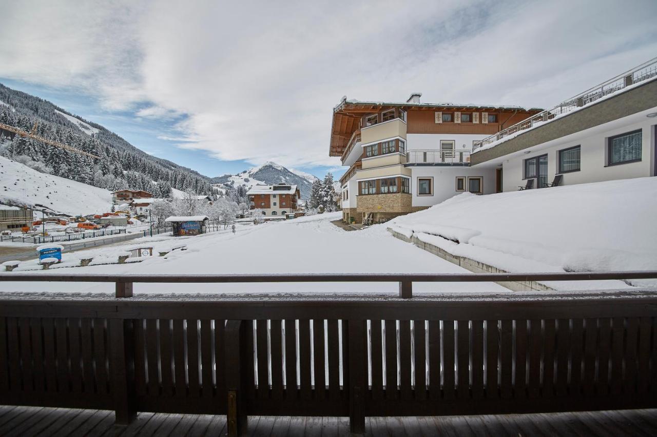 Glemm Lodge Apartments - Joker Card Im Sommer Inklusive Saalbach-Hinterglemm Esterno foto